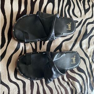 Beek Sandals